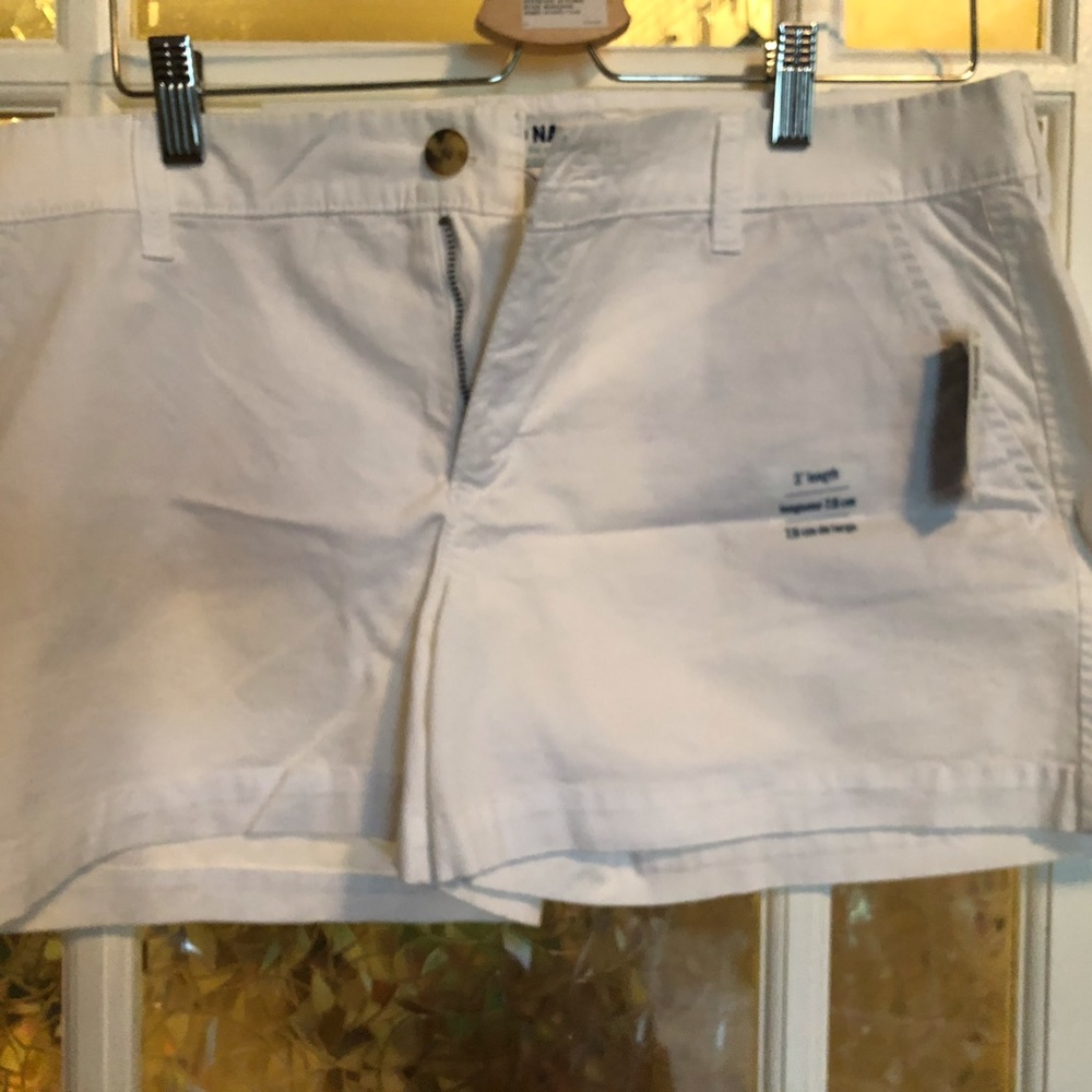 NWT Old Navy white 3" shorts Size 12